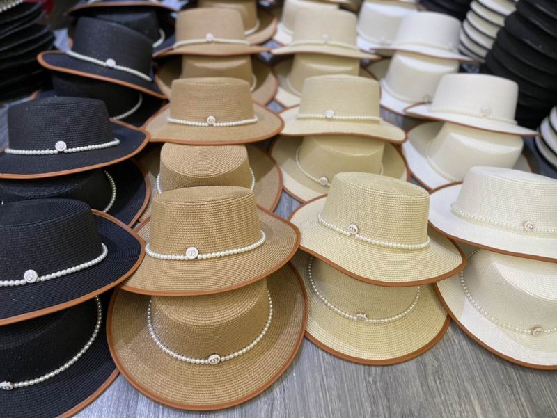 Dior top hat dx33